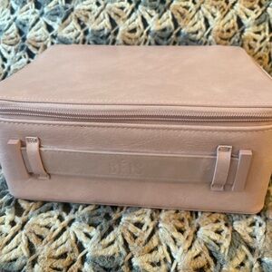 listing-status-banner